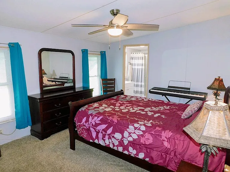 75 Hewlett Dr — Photo 10