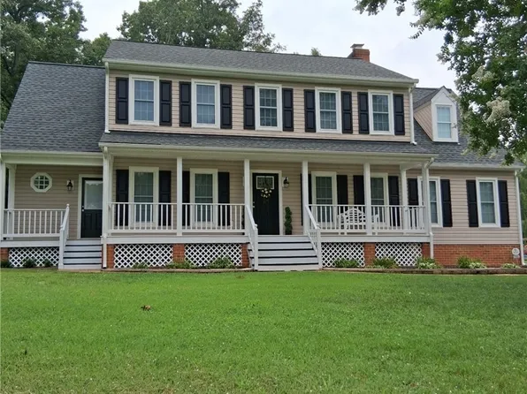 7450 Lake Terrell Dr, Mechanicsville, VA 23111
