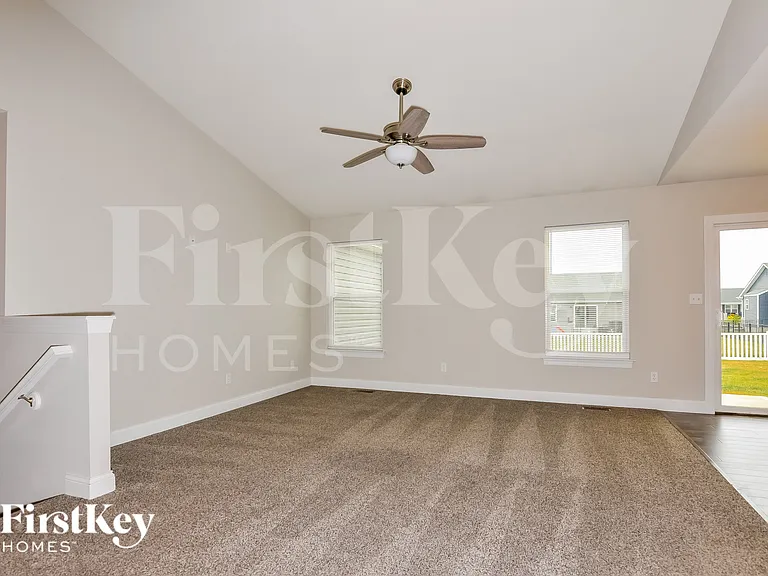 159 Hadley Grove Dr — Photo 3