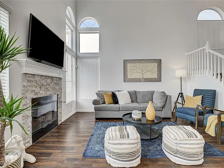 8208 Ogee Dr — Photo 4