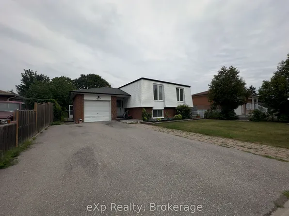 7601 Lockington Cres, Mississauga, ON L4T 2V6