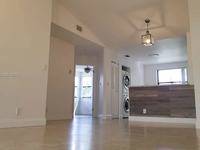 10121 W Sunrise Blvd #306 — Photo 2