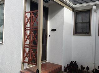 4325 NE Halsey St APT 8, Portland, OR 97213
