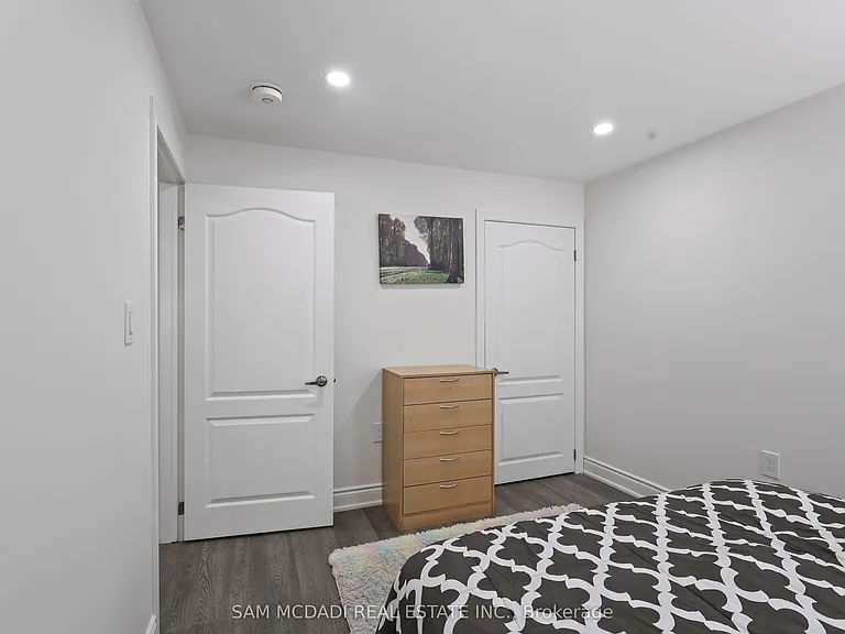 837 Magnolia Ter — Photo 11