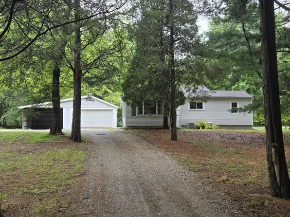 11655 Kruse Rd, Petersburg, MI 49270