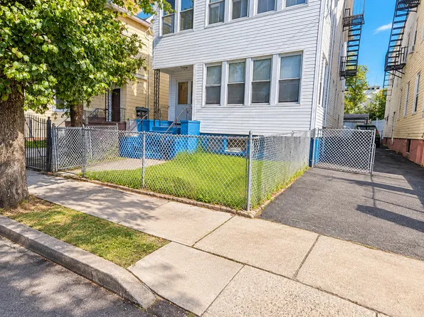 214 Munn Ave, Irvington, NJ