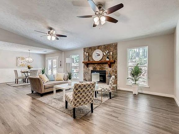 3rd image of 4747 Jamerson Forest Cir