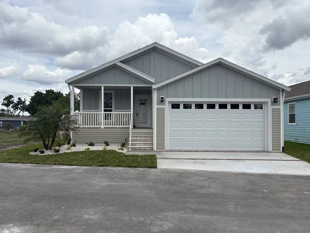 3 bed, 2.0 bath, 1682 sqft, $1,799 — Photo 2