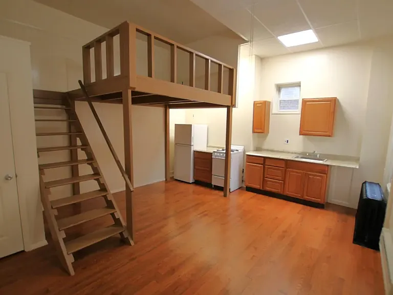 Robin Apartments — Photo 8