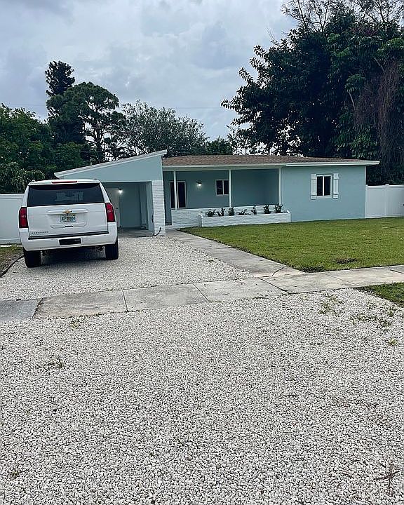 1st image of 1007 NW 13th St
