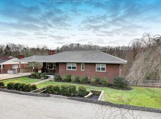 1520 Autumn Rd, Charleston, WV 25314