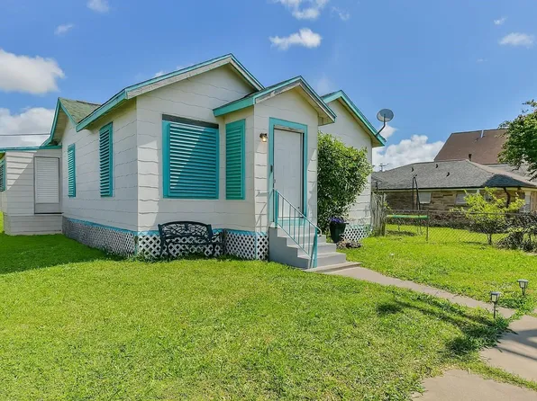 5220 Avenue K, Galveston, TX 77551
