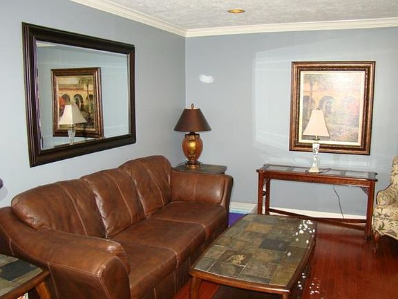 3rd image of 4675 Barton Ln