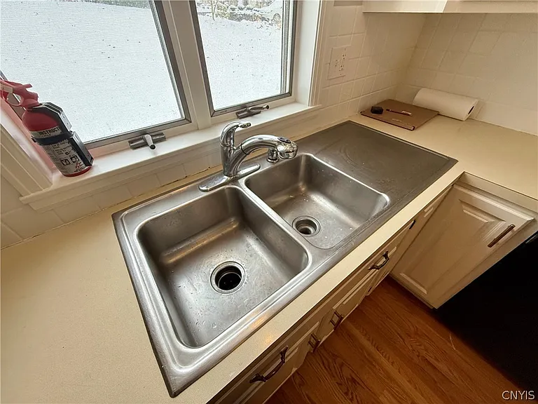 223 Cleveland Blvd — Photo 13