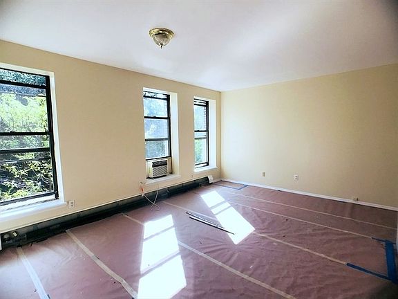 2nd image of 35 Central Park N APT 3A