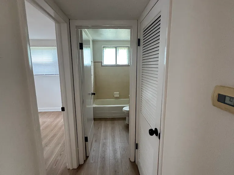 1504 Parkade Blvd #A — Photo 4