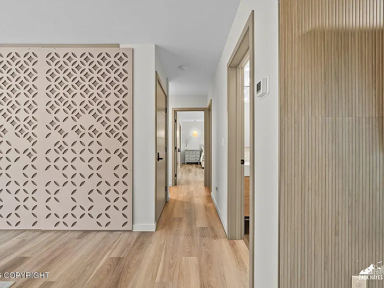 1785 Evangeline Ln — Photo 24