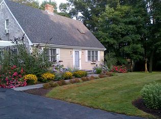 2 Beechland Pl, Middletown, RI 02842