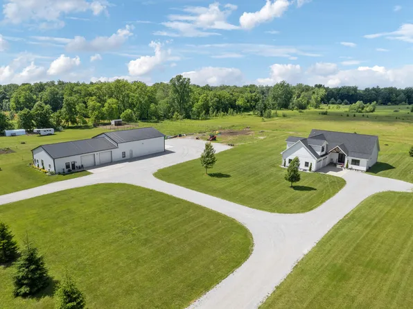 7062 Brooks Rd, Clarksville, MI 48815