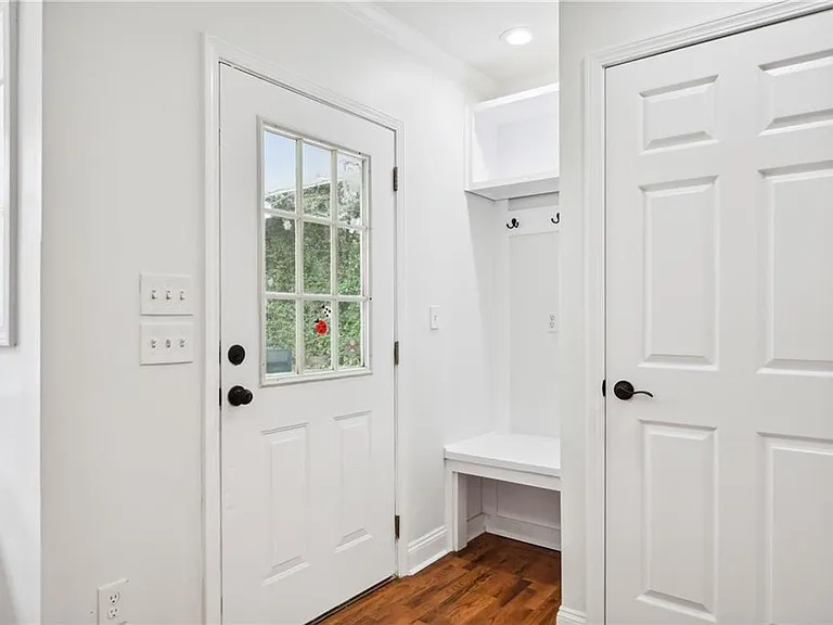 1249 Goodwin Rd NE — Photo 11