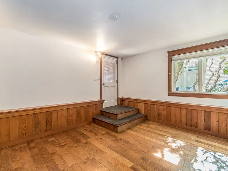 2163 Alameda Ave #B — Photo 4
