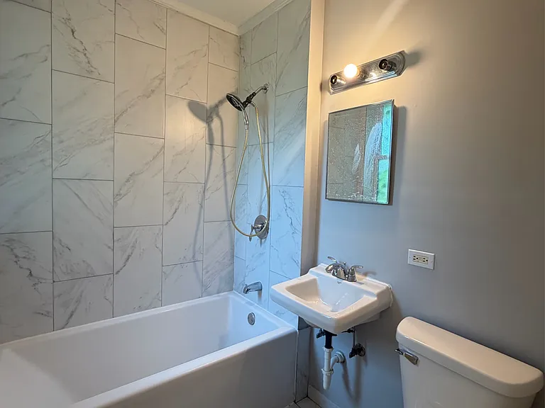 8956 S Elizabeth St #1N — Photo 7