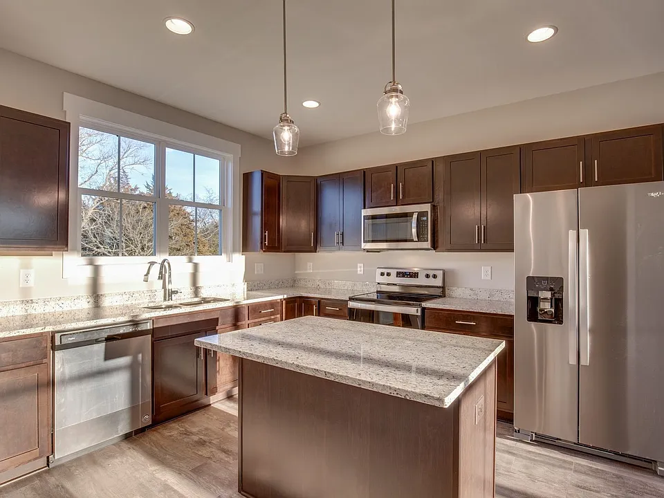 406 Harper Lndg