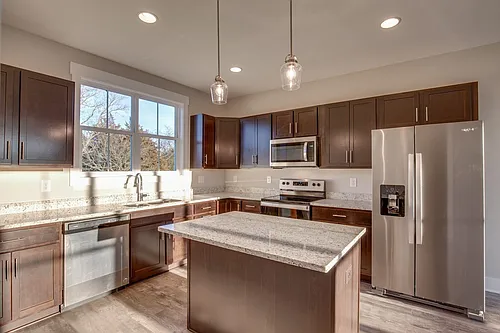 406 Harper Lndg Photo 1