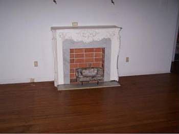 3rd image of 9906 N Miami Ave