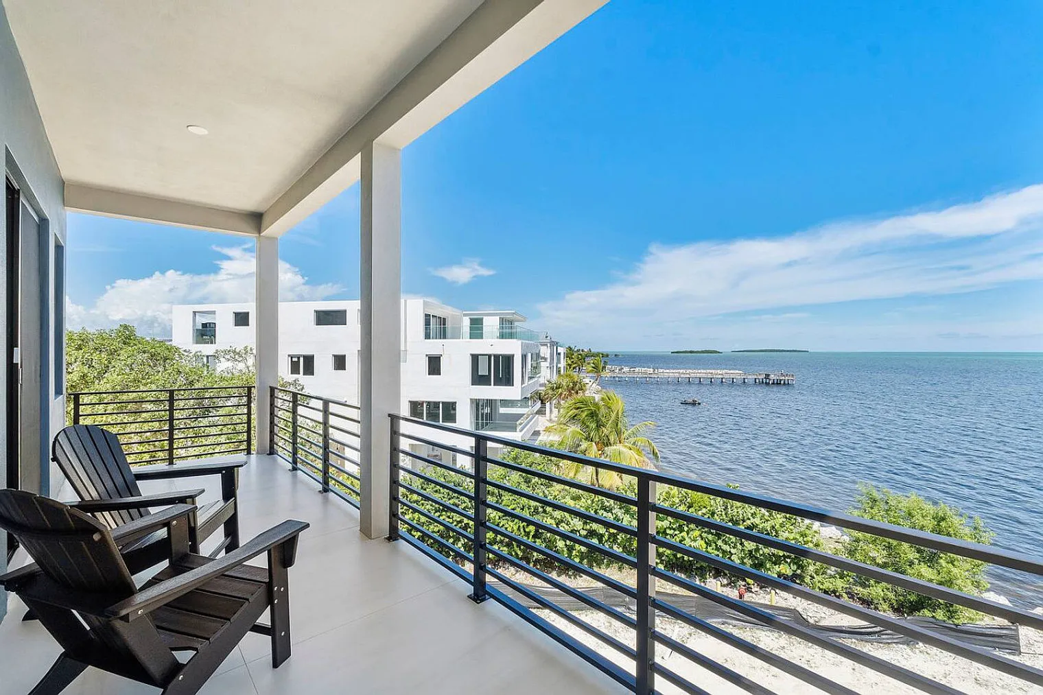 3 bed, 3.0 bath, 2690 sqft, $24,656 — Photo 3