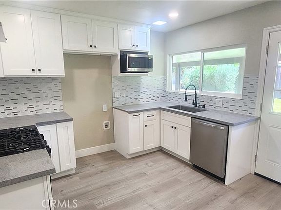 4th image of 360 E Rancho Rd