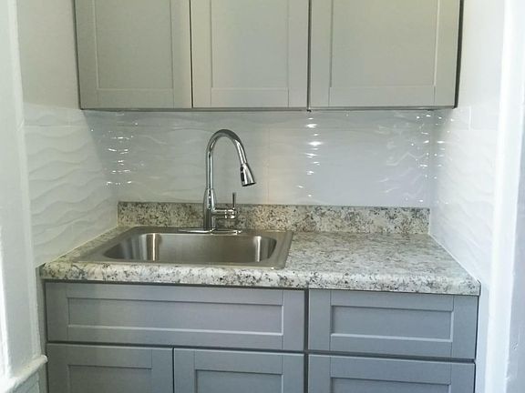 2nd image of E8-14 North America APT E8