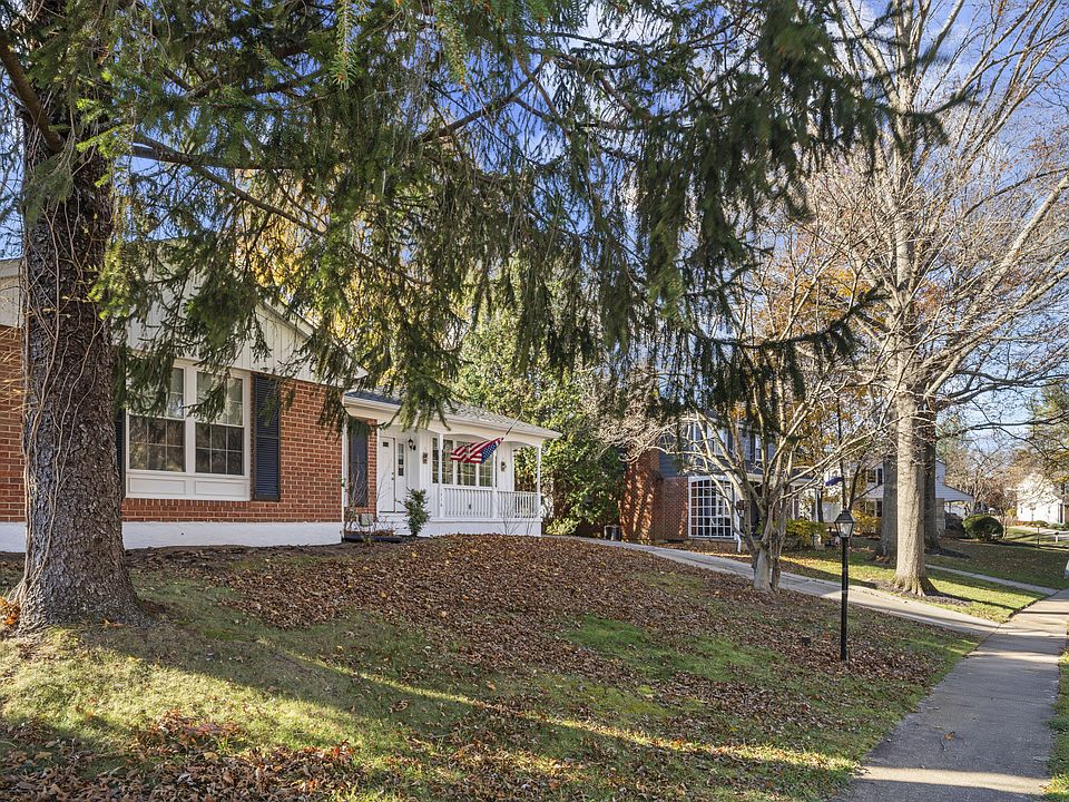 1st image of 1516 Cedarwood Dr