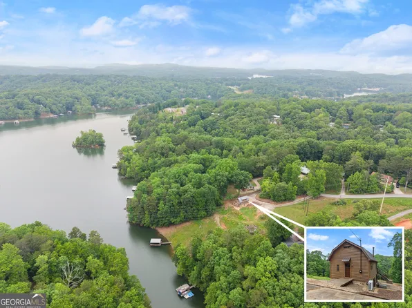 2109 Pine Tree Cir, Gainesville, GA 30501