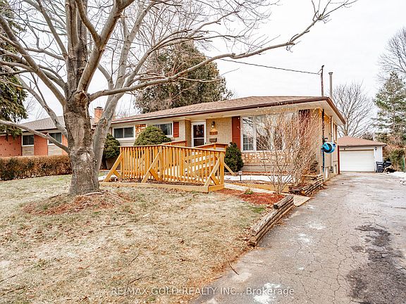 2nd image of 521 Sandbrook Rd