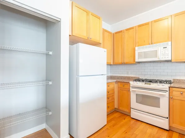 1900 Hamilton St, Philadelphia, PA 19130