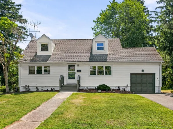 11 Hollow Drive, New City, NY 10956