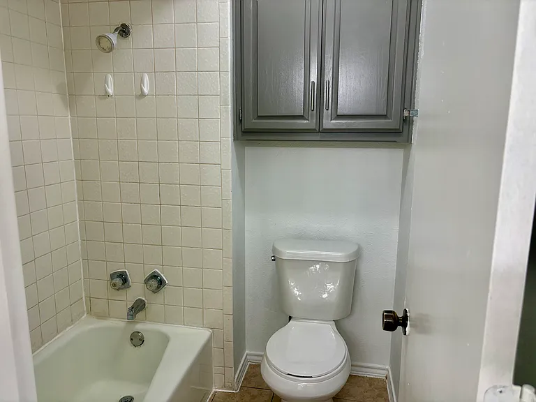 3900 San Mateo Dr — Photo 13