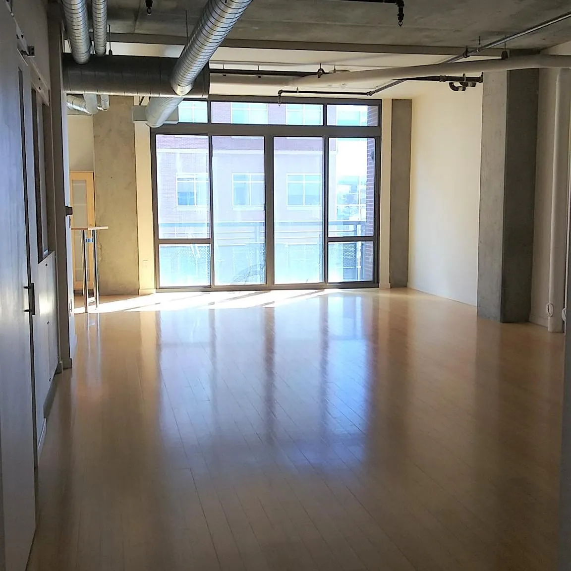 1 bed, 1278 sqft, $2,400 — Photo 2
