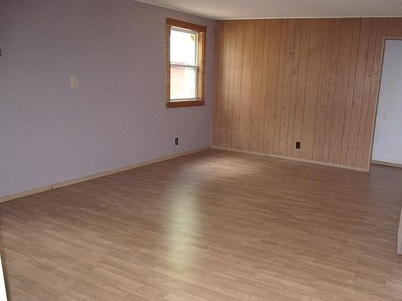 2nd image of 755 E County Road 612