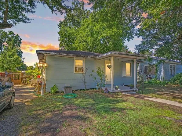 1726 Oscar St, Abbeville, LA 70510