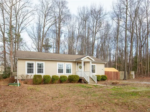 2300 Osborne Rd, Chester, VA 23831