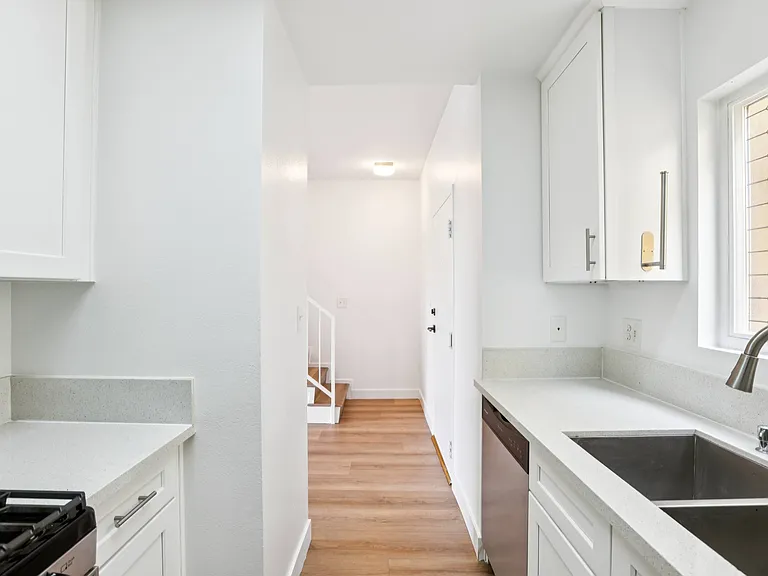 3614 Empire Drive — Photo 35