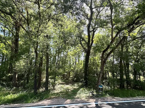 64 River Plantation Dr, Conroe, TX 77302