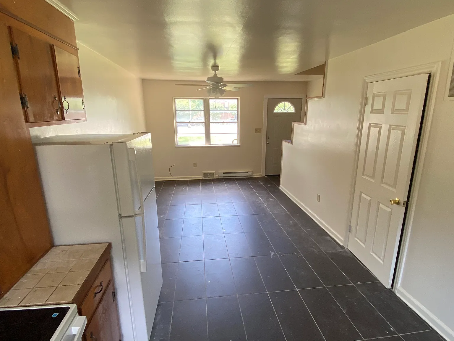 2 bed, 800 sqft, $1,100 — Photo 3