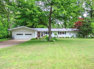 7527 Parker Dr, Mentor, OH 44060