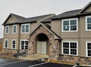 8429 Hilton St #G-38, Hummelstown, PA 17036