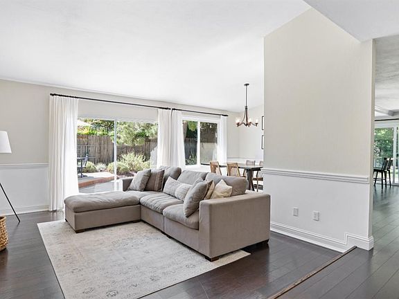 2nd image of 1307 Mossbrook Court