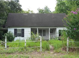 373 Hewitt Rd, Richlands, NC 28574