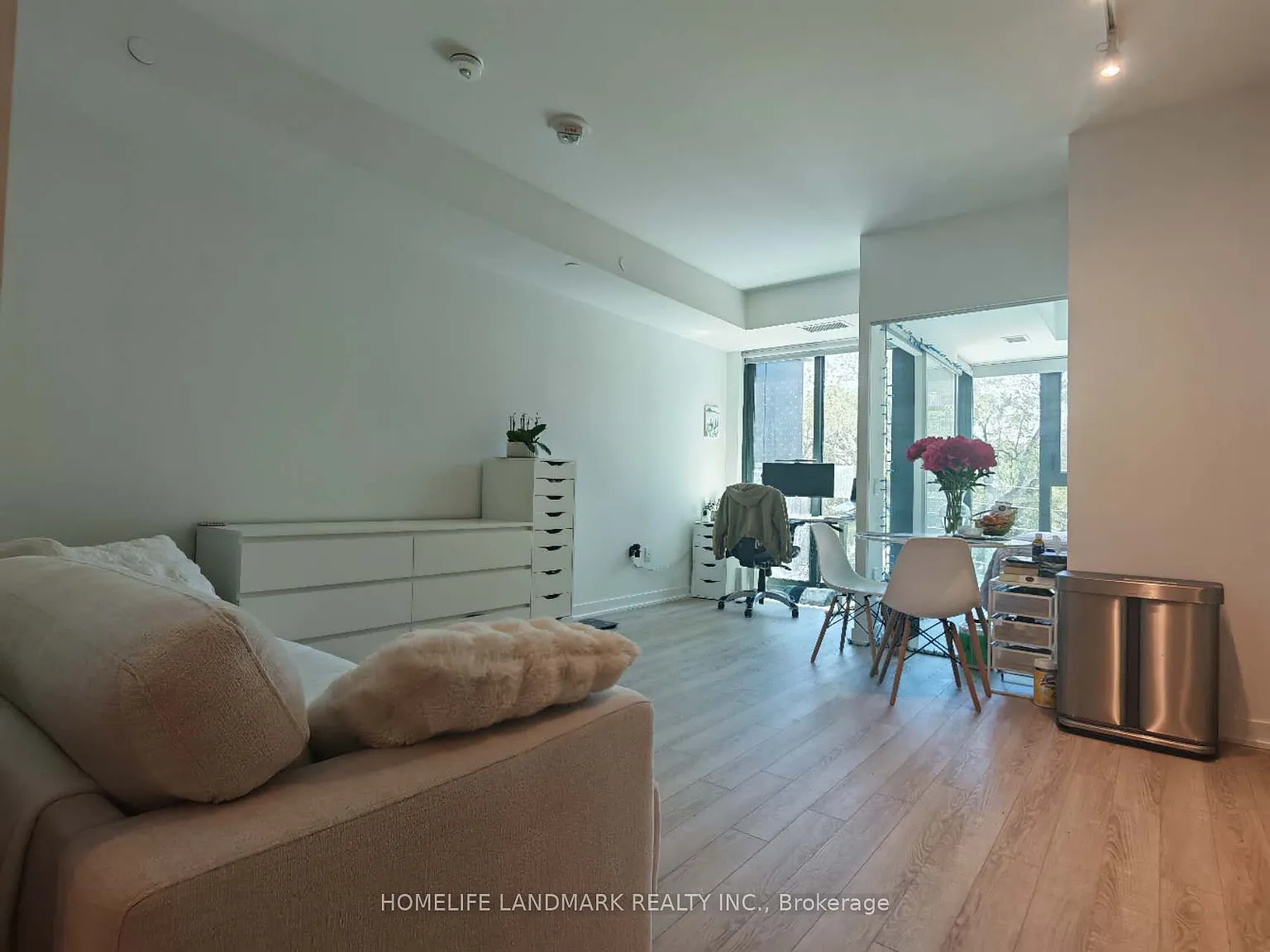 1 bed, $2,080 — Photo 4